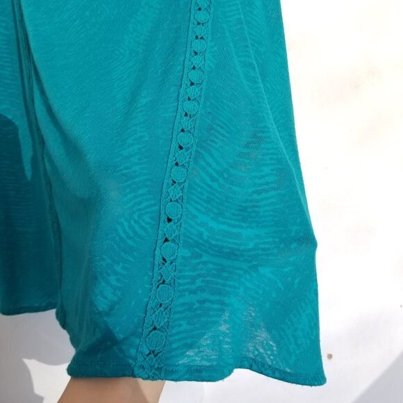 Language Embroidered Cutout Eyelet Sleeveless Top - Picture 8 of 11